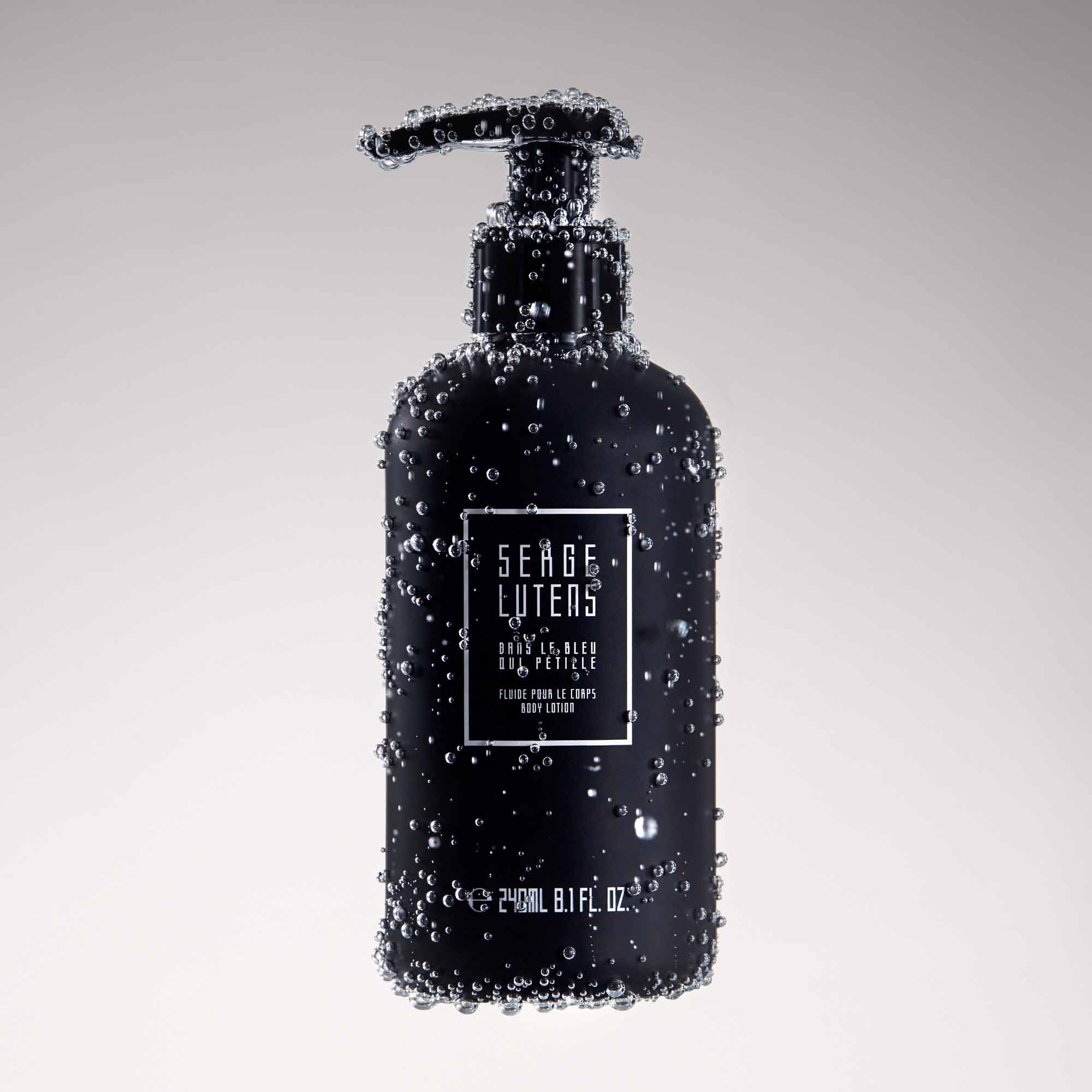 Dans Le Bleu Qui Petille  Hand and Body Lotion 240ml